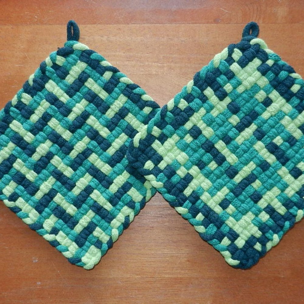 Set of 2 Handmade Artisan Woven Loomed Irish Spring Potholders Hot Pads Trivets